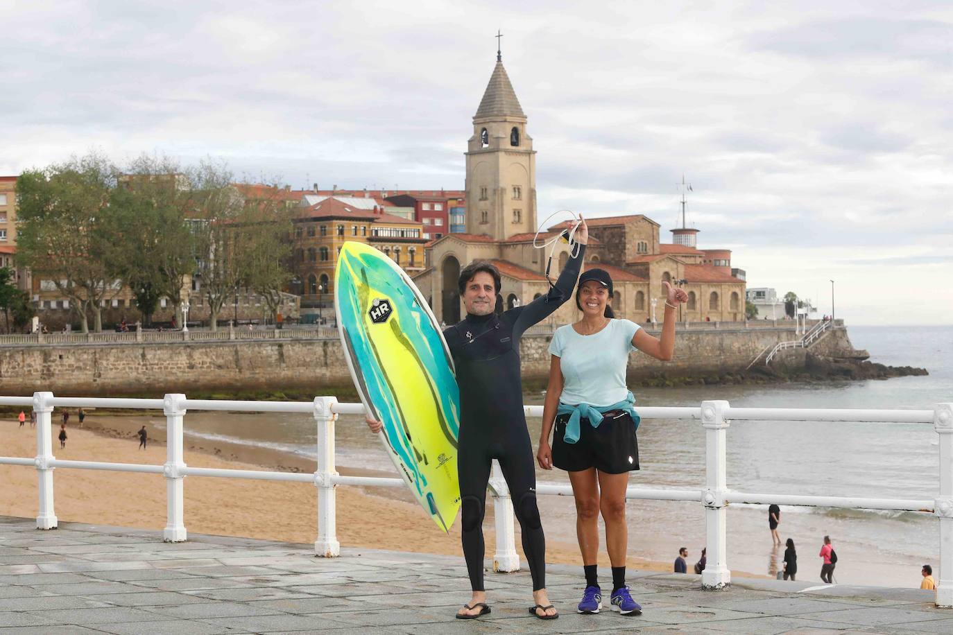 Desde las 6 de esta mañana, deportistas y paseantes reconquistaban las calles, paseos y playas tras más de 40 días confinados.