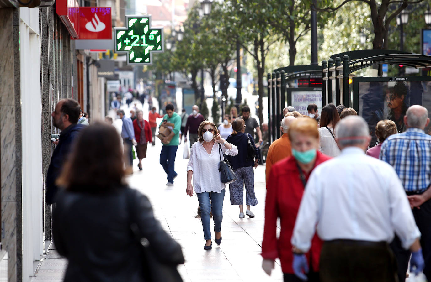 Después de un fin de semana en el que los asturianos comenzaron a salir de sus casas con el permiso por franjas temporales para hacer deporte, la región ha se adentra en la primera semana de desescalada. Comienza la fase cero, la que permitirá poco a poco ir retomando la actividad o a lo que el Gobierno ha llamado 'nueva normalidad'. 
