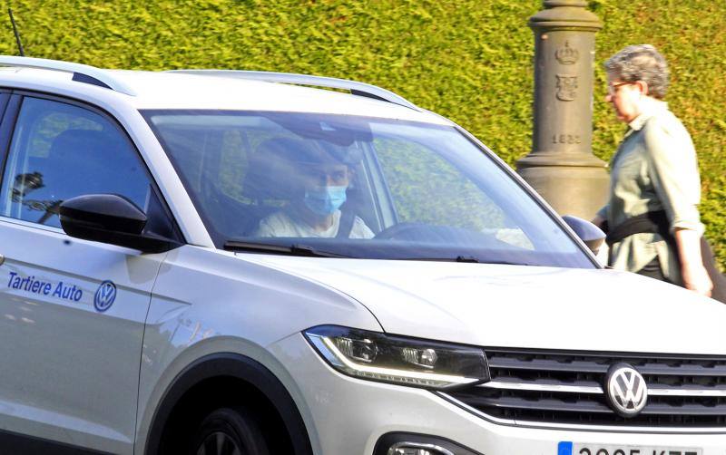 Lo hacen tras realizar ya los test de detección del coronavirus. La plantilla acudió a las instalaciones con mascarillas protectoras. 