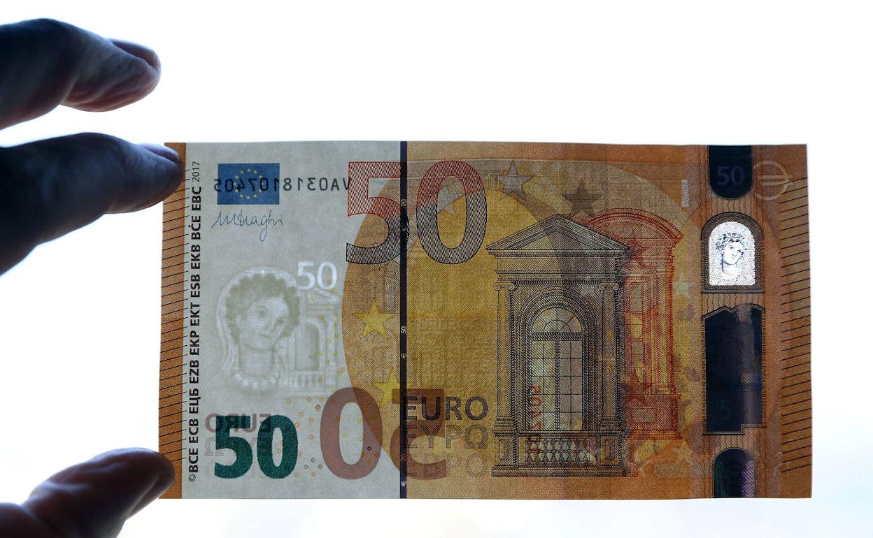 Billetes de euros falsos (pero legales): la policía alerta de un nuevo timo
