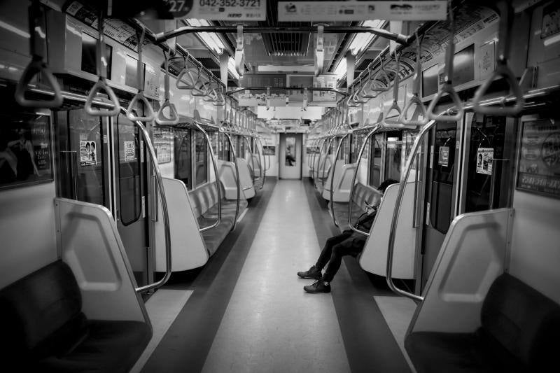 Recopilación de imágenes de las últimas semanas en Japón, en donde el confinamiento y las medidas de distancia se han convertido en el principal método para combatir la propagación del virus.