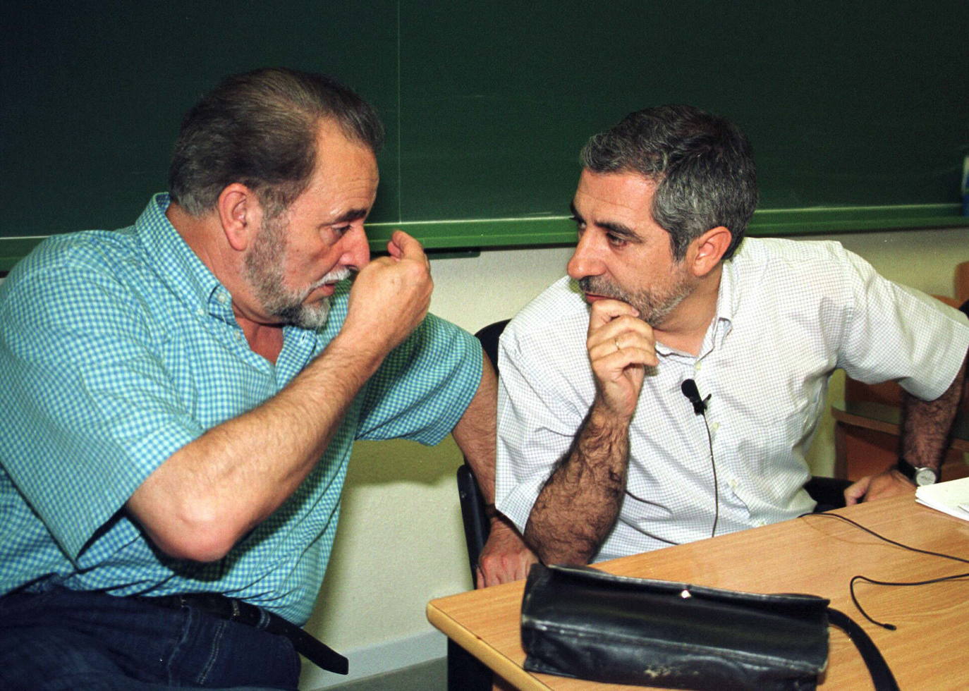 Julio Anguita, excoordinador federal de Izquierda Unida, de 78 años, ha fallecido tras sufrir una parada cardiaca