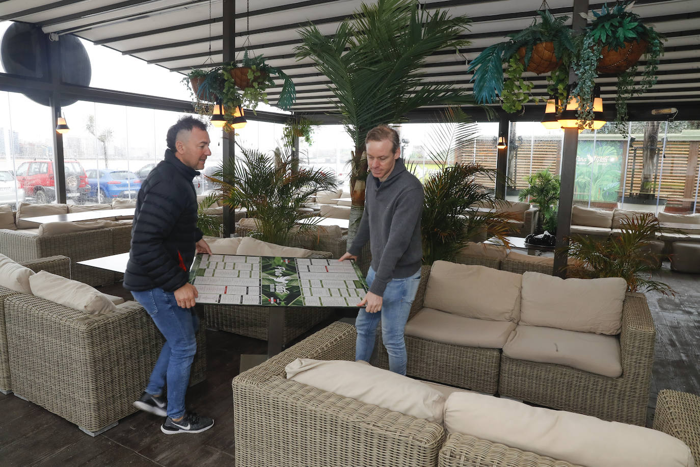 En la fase 1 las terrazas podrán abrir con una capacidad máxima del 50% respecto a su aforo habitual