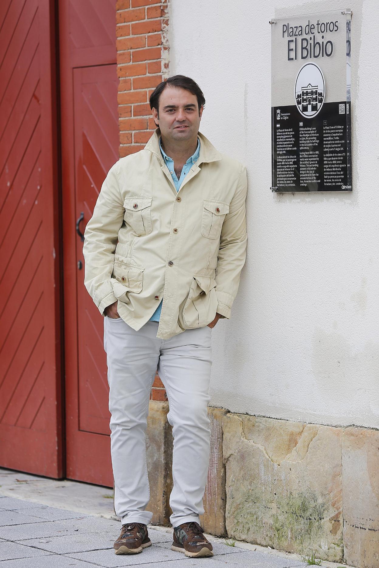 Carlos Zúñiga, en la plaza de toros de El Bibio. 