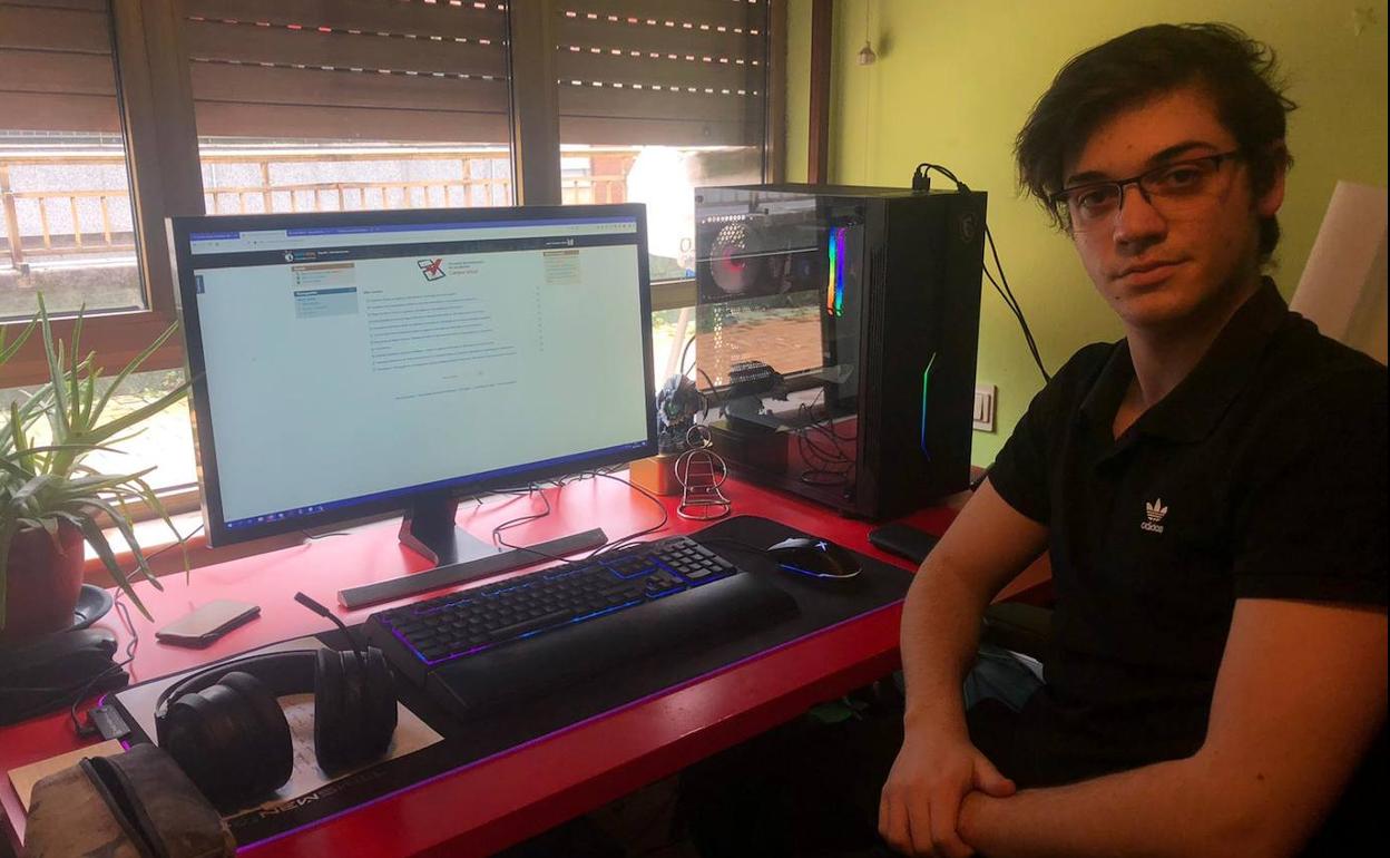 Javier Fernández, estudiante de segundo de Ingeniería Informática en la EPI.