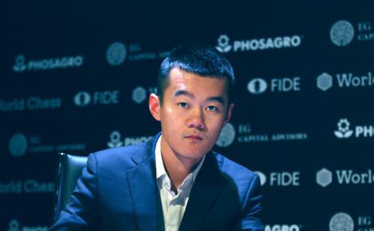 Liren Ding, primer tablero de China. 