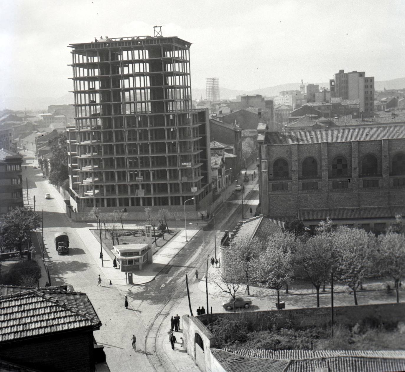 Con motivo del Día de los Museos el Museo del Pueblo de Asturias pone a disposición del público 40.000 imágenes de su colección que ya se pueden consultar online y que permite viajar en el tiempo entre los años 1.880 y 2.000. 