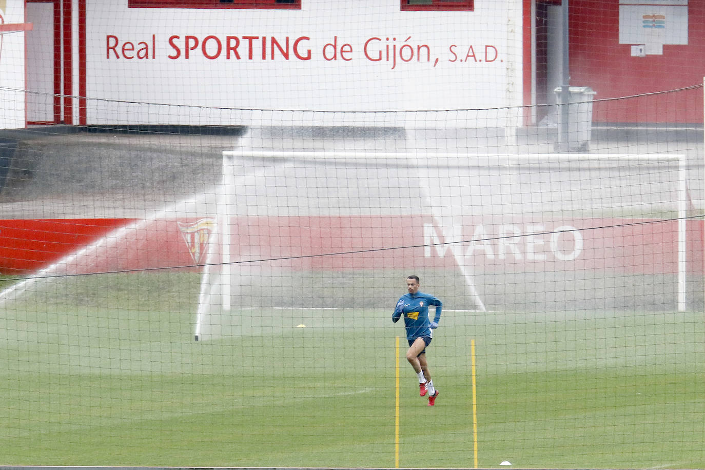 12 de mayo. Gijón | Entrenamientos personalizados del Sporting en Mareo.