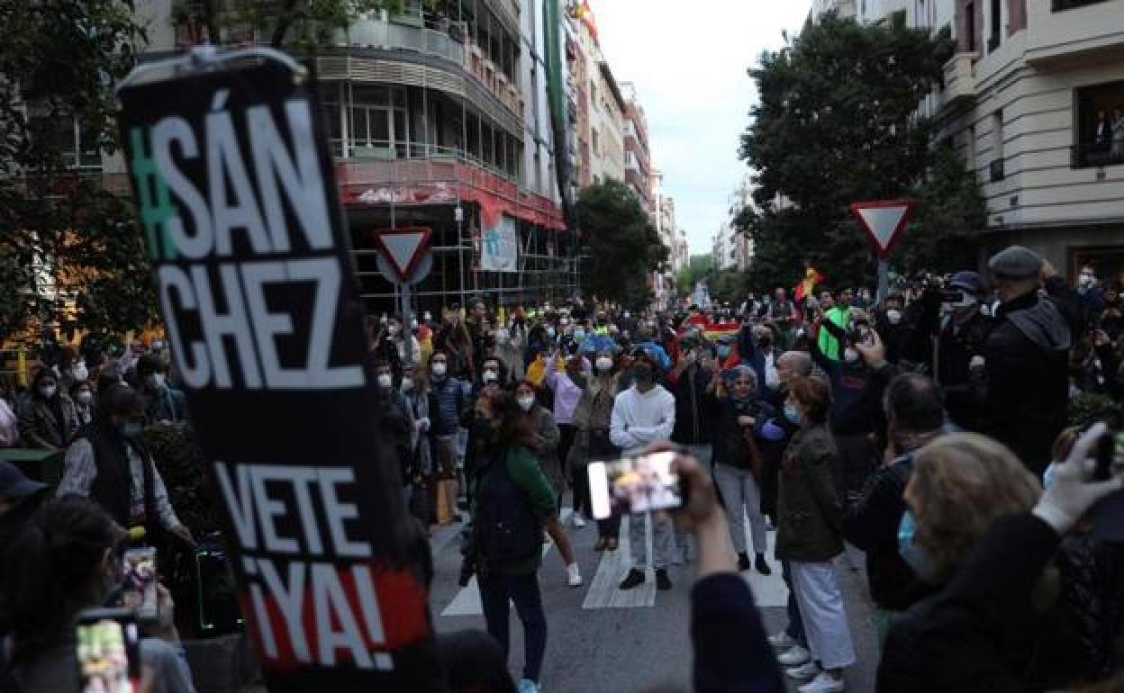 Montan un vídeo con el 'Bella Ciao' y las protestas de Madrid y las redes sociales arden