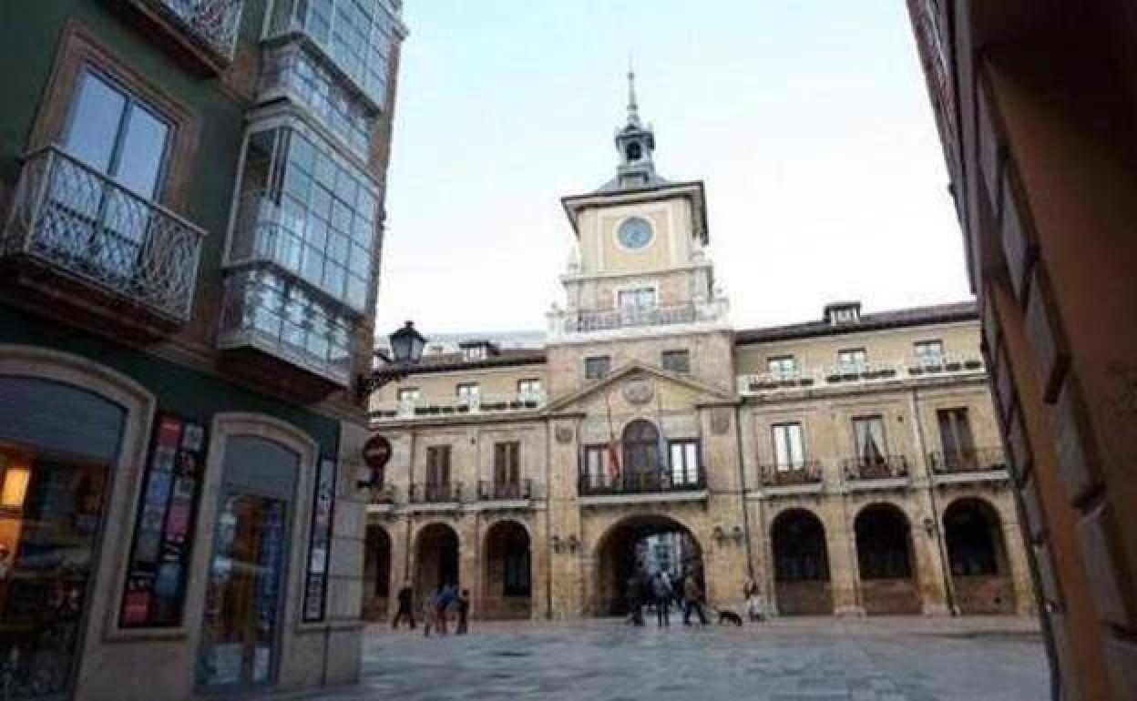 El bipartito de Oviedo anuncia ayudas a autónomos y a la construcción para afrontar la crisis