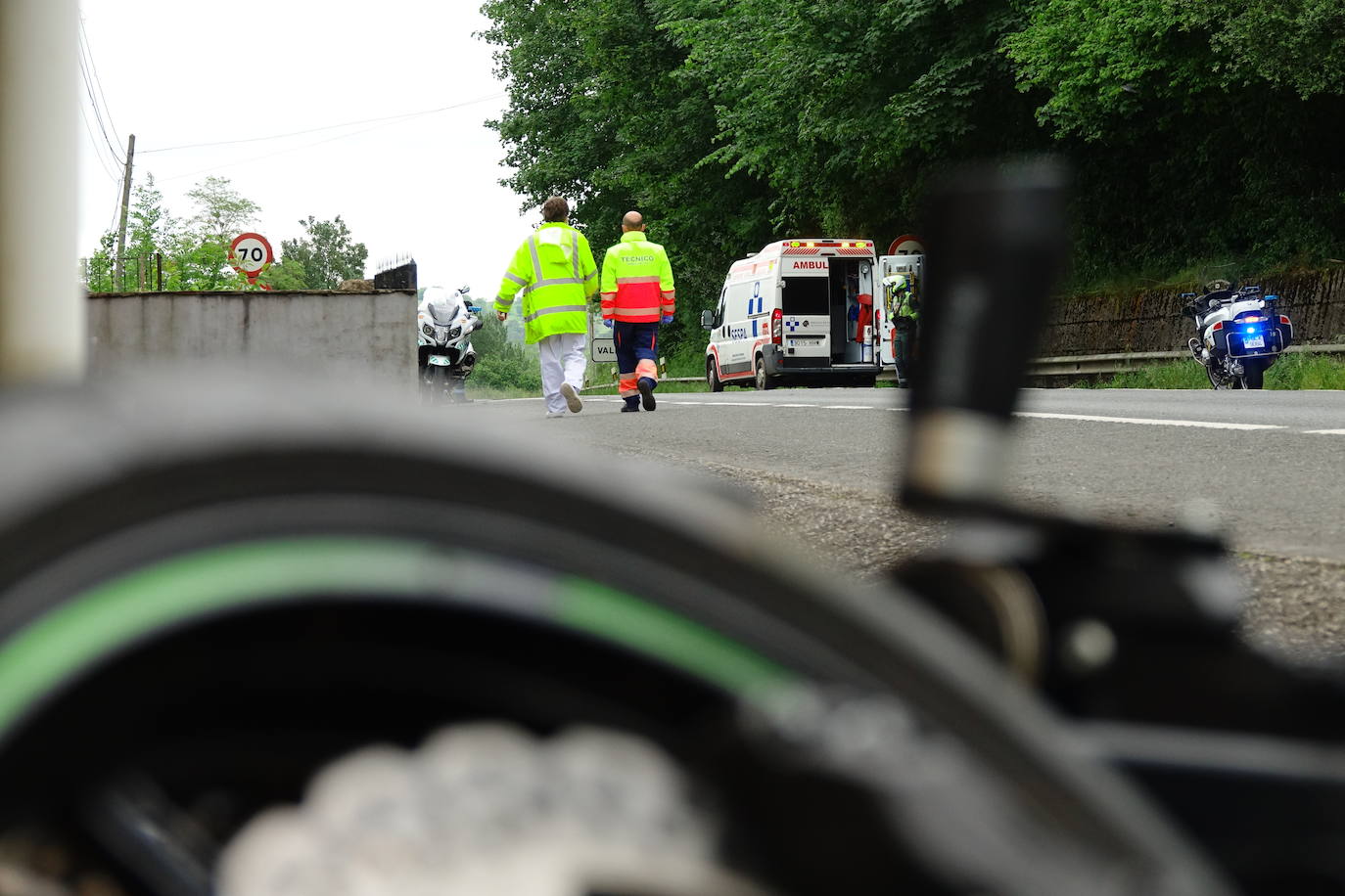 El conductor se salió de la carretera.