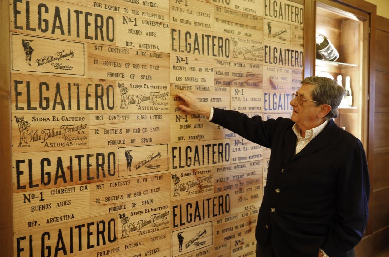 José Cardín, en las instalaciones que el grupo El Gaitero tiene en Villaviciosa.