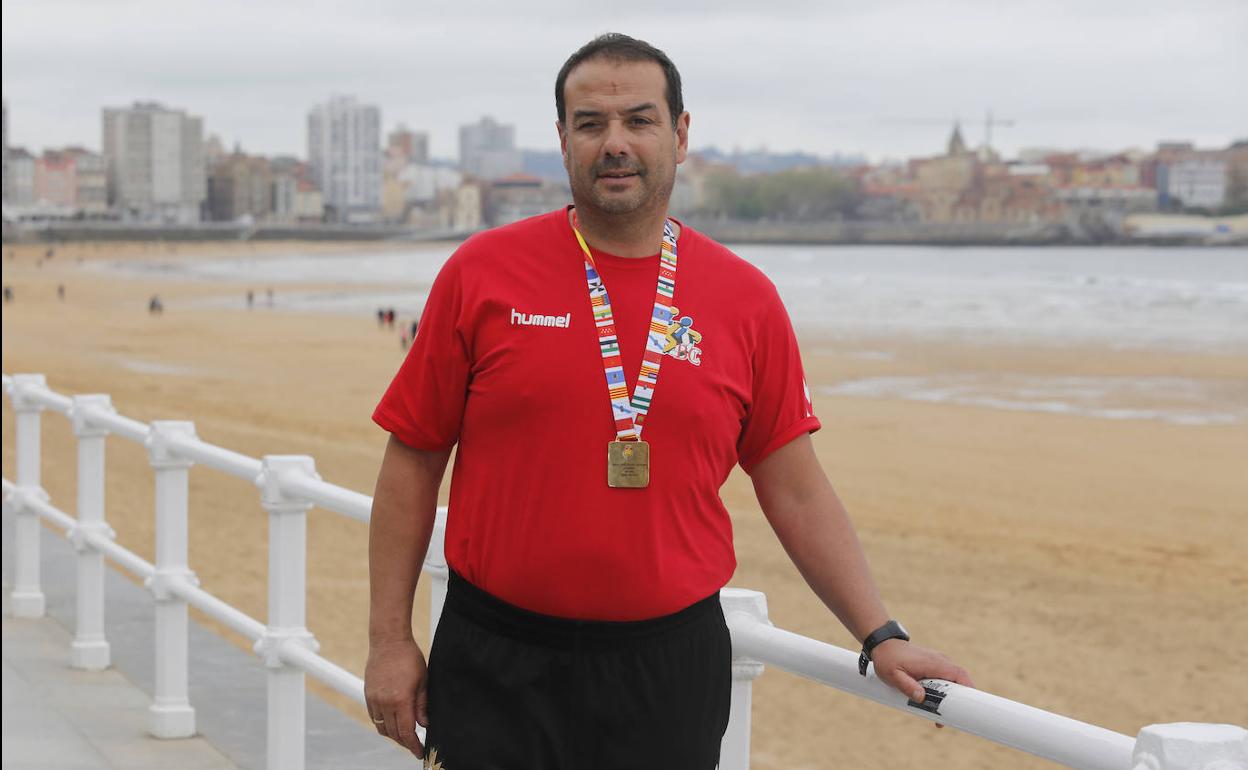 Diego Lafuente, tras conseguir la Copa de la Reina. 