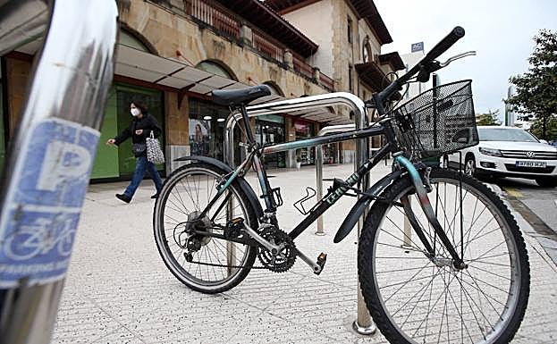 Así es como tienes que aparcar la bicicleta para que no te la roben