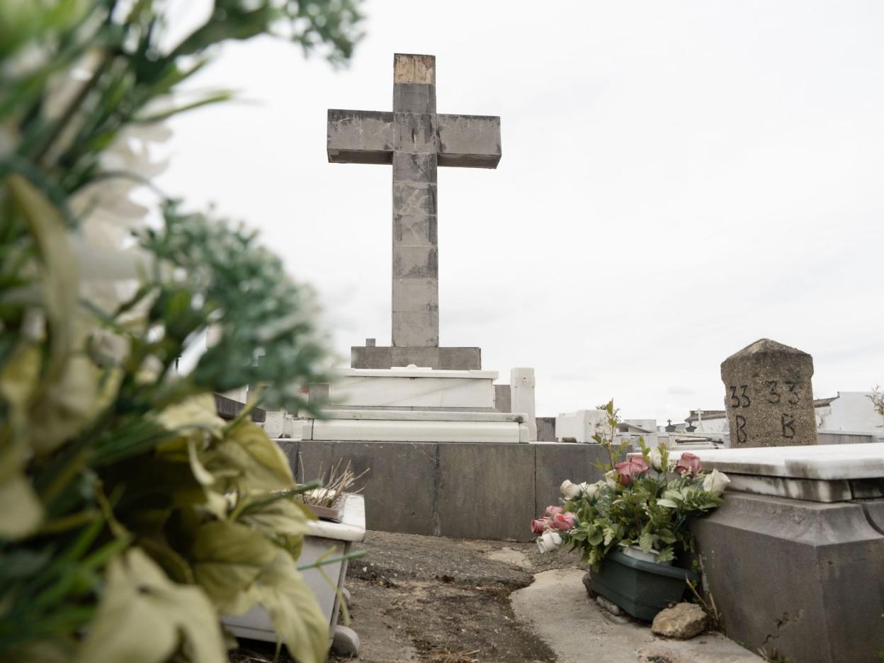 La Cruz de los Caídos de La Carriona deberá ser retirada. 