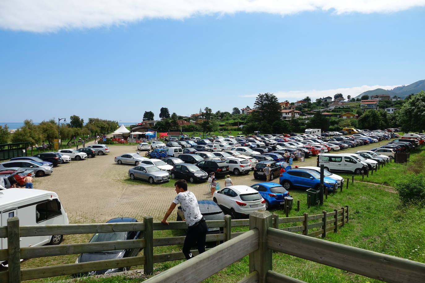 Así es la nueva normalidad en las playas asturianas. 