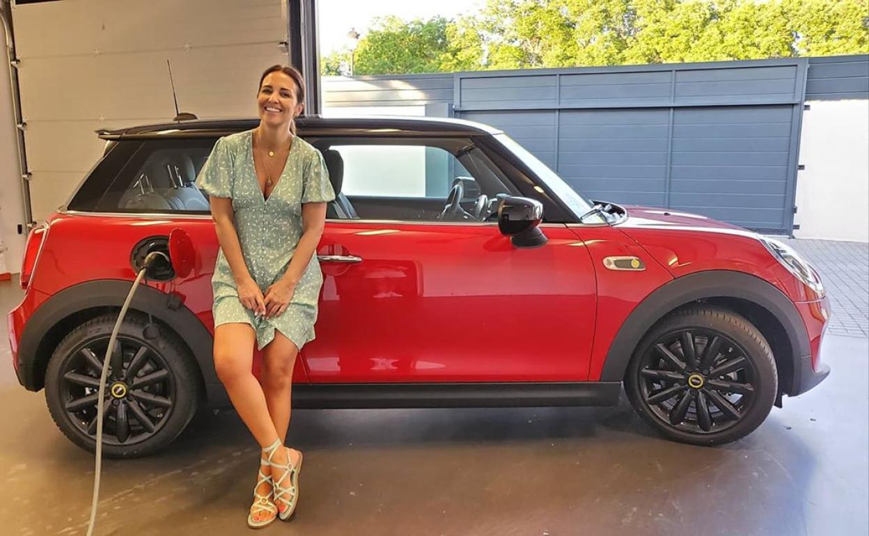 Paula cambia de coche. 