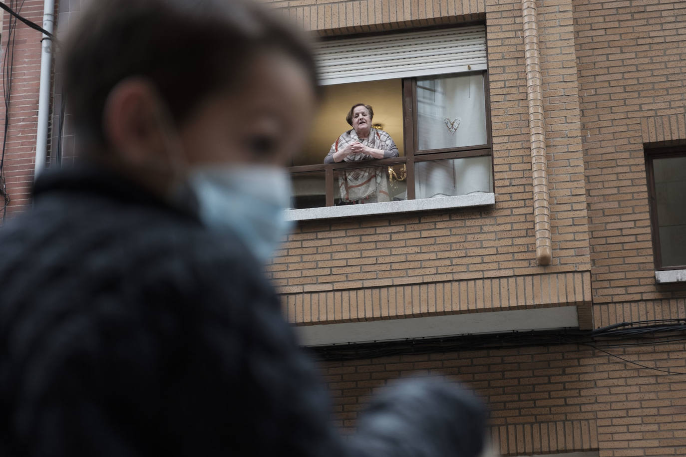 El 21 de junio se terminó el estado de alarma y se entró en una 'nueva normalidad'. Antes, los asturianos vivieron una desescalada por fases en las que la libertad de movimientos iba poco a poco adaptándose a la evolución de la pandemia