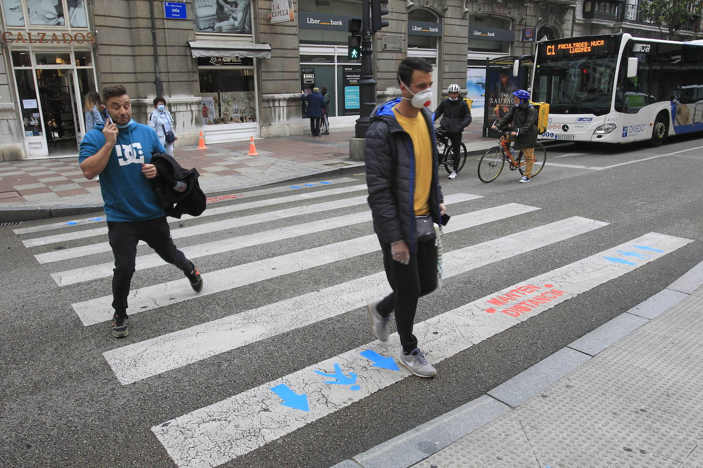 El 21 de junio se terminó el estado de alarma y se entró en una 'nueva normalidad'. Antes, los asturianos vivieron una desescalada por fases en las que la libertad de movimientos iba poco a poco adaptándose a la evolución de la pandemia