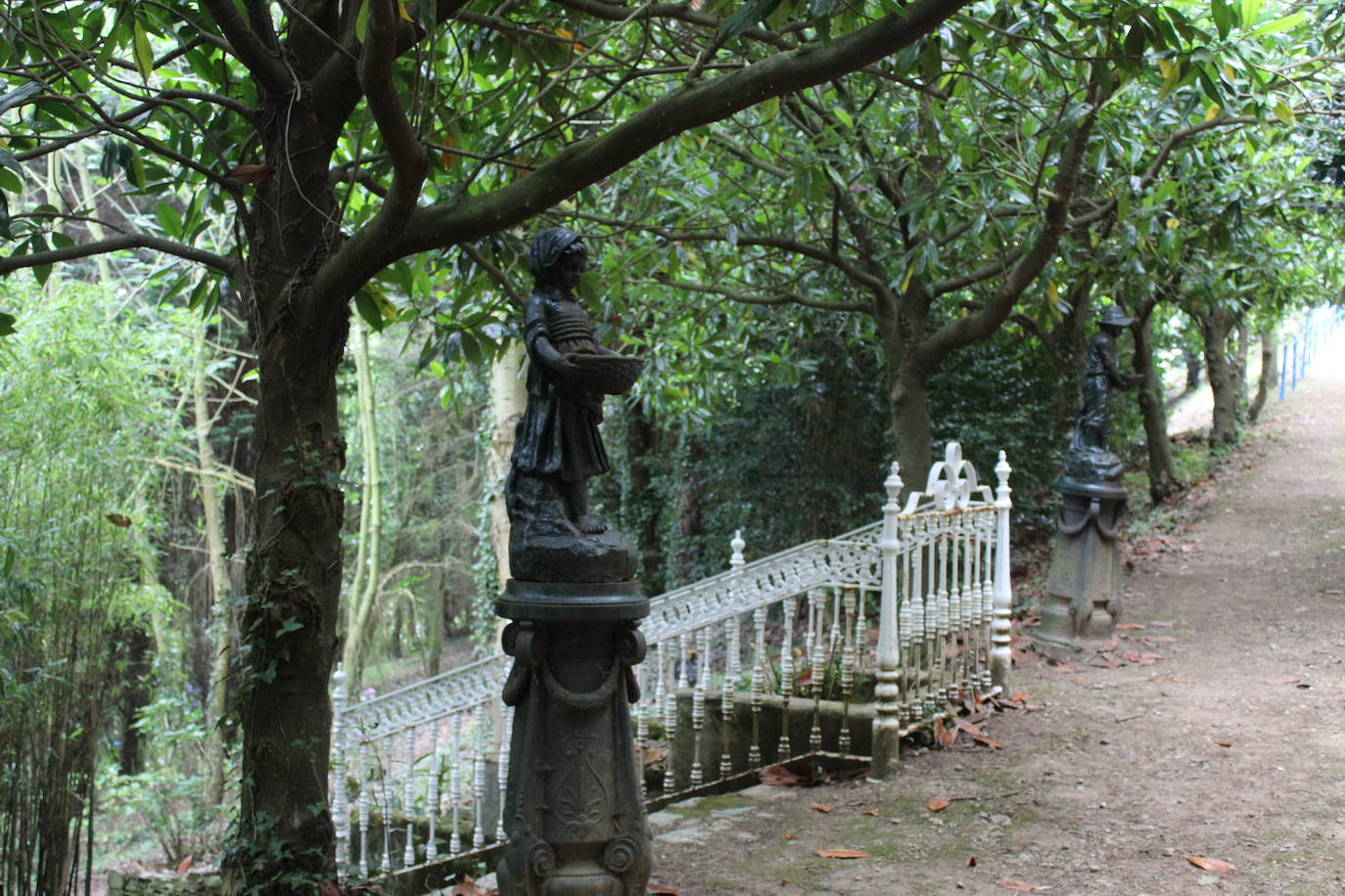 Los jardines de la Fonte Baixa (o de Panrico), el mayor botánico privado de Europa, abren al gran público. Los visitantes podrán pasear por la mitad de sus casi 20 hectáreas, y contemplar especies de los cinco continentes, miradores, plazas, fuentes y esculturas que hacen de este complejo un lugar único. 