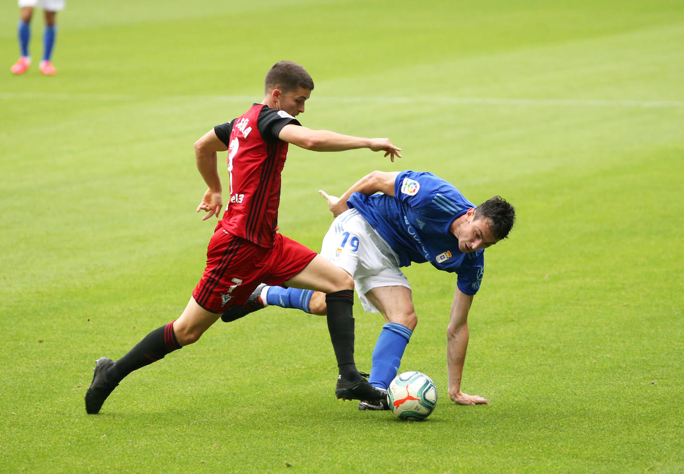 El Real Oviedo y el Mirandés se han disputado los tres puntos en el estadio Carlos Tartiere. 