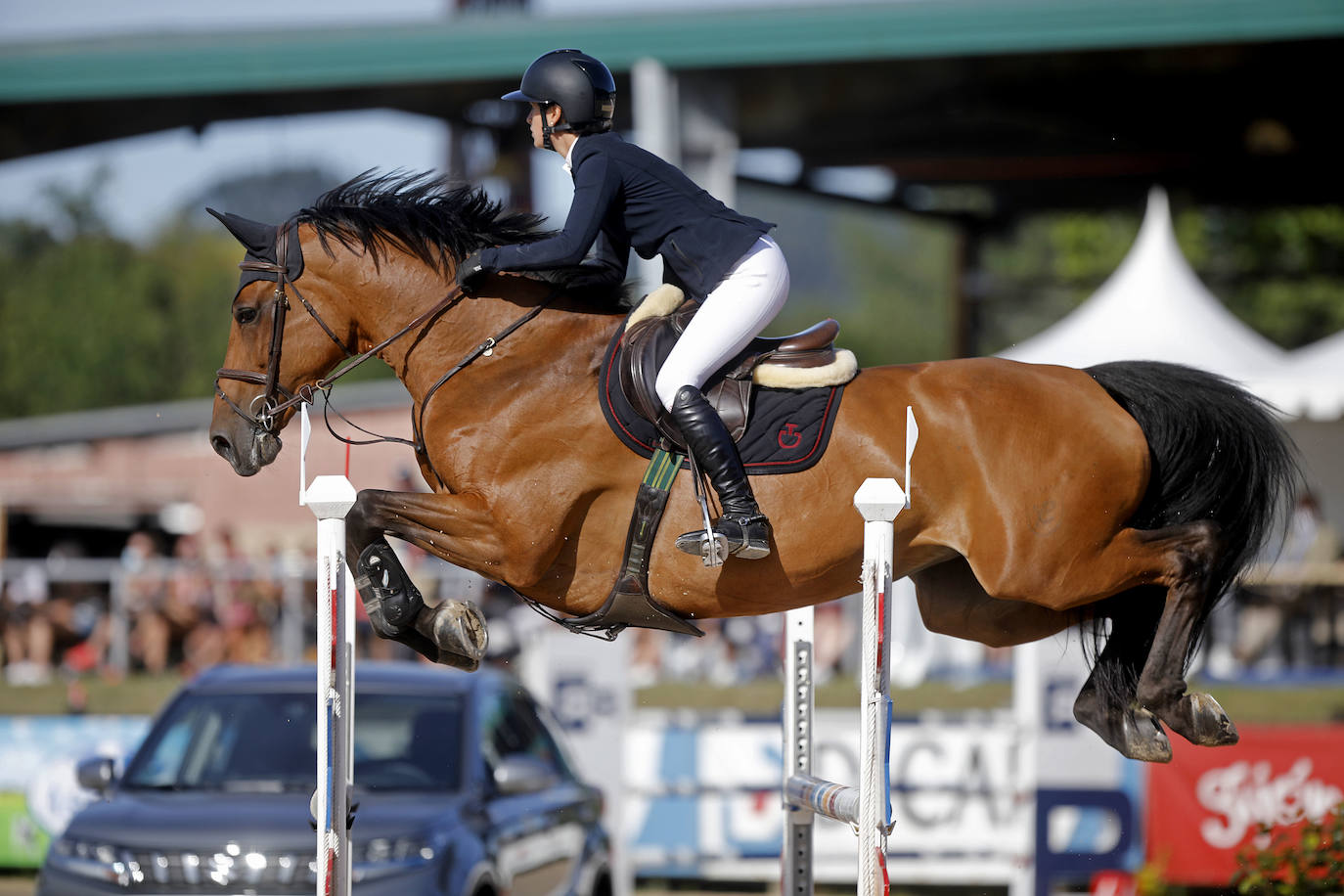 La competición comenzó a partir de las 15.30 horas con la prueba de 1,30 metros con baremo A con cronometro y desempate, mientras que las emociones más fuertes llegaron con la prueba de 1,35 metros con baremo de dos fases. 