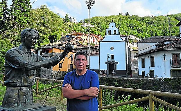 Luis Martínez TejónPresidente de la Sociedad de Artesanos de Cangas de Narcea. 