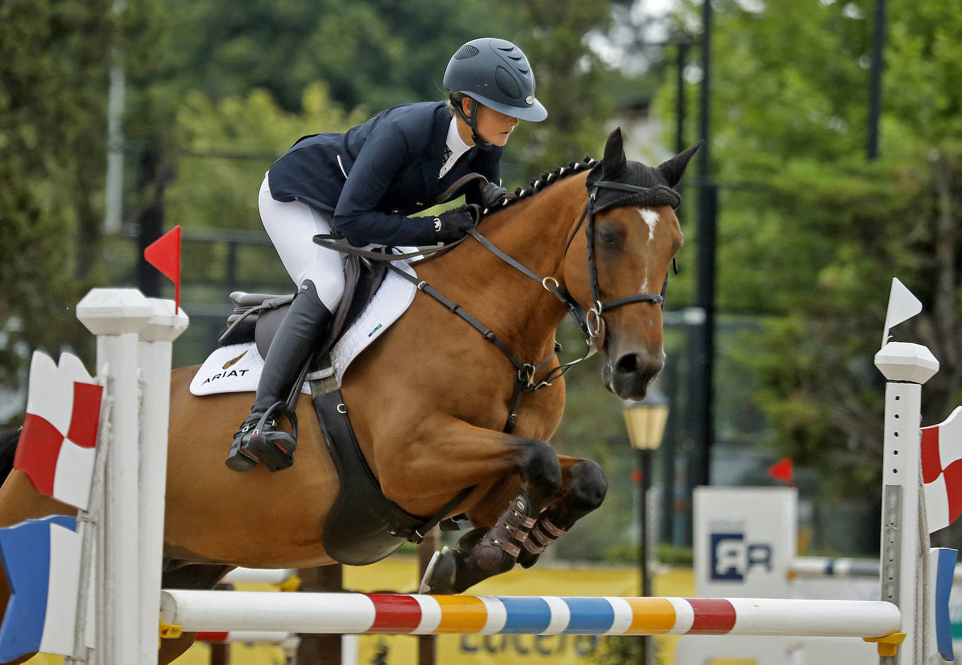 Fotos: Caballos jóvenes y adultos se dan cita para realizar pruebas de altura