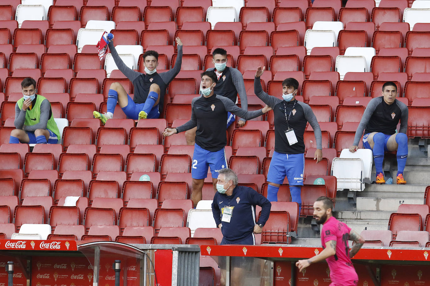 Apura sus opciones de 'play off' con una gran victoria ante el Málaga