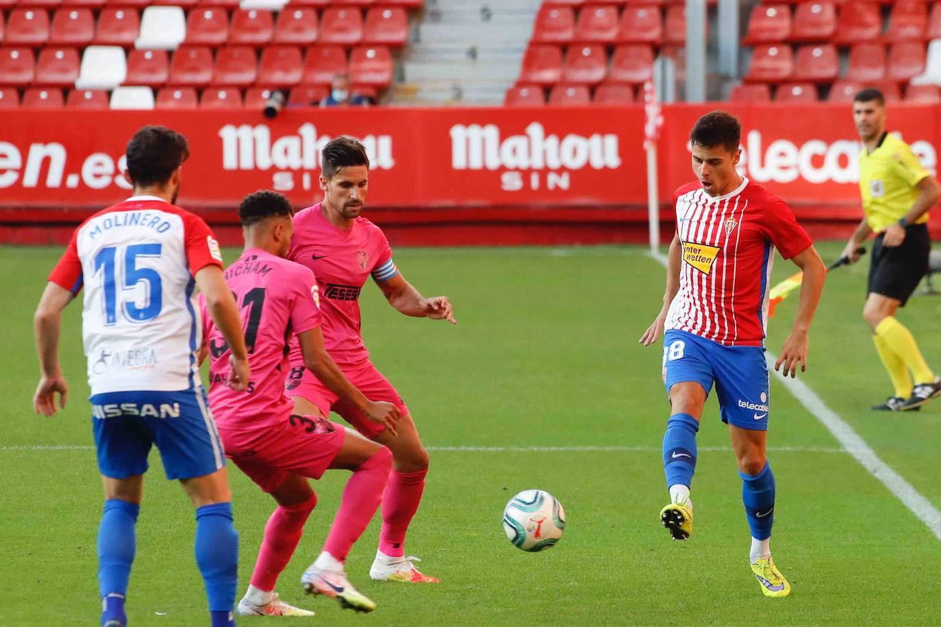 Apura sus opciones de 'play off' con una gran victoria ante el Málaga