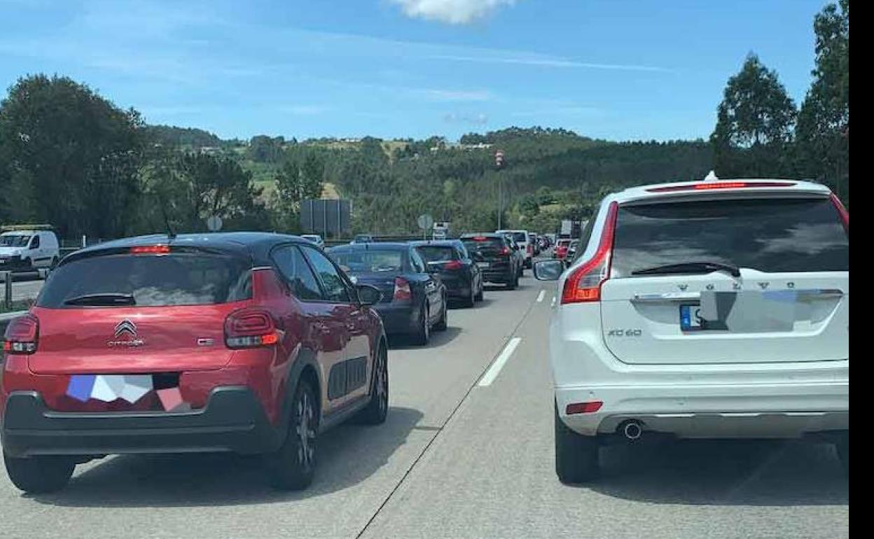 Un accidente en la A-66 provocó retenciones kilométricas en dirección Gijón