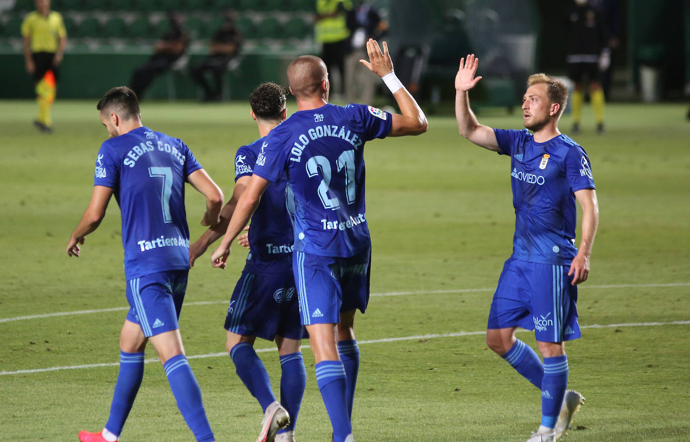 Los jugadores azules han disputado el último encuentro de la temporada en el estadio Martínez Valero. 