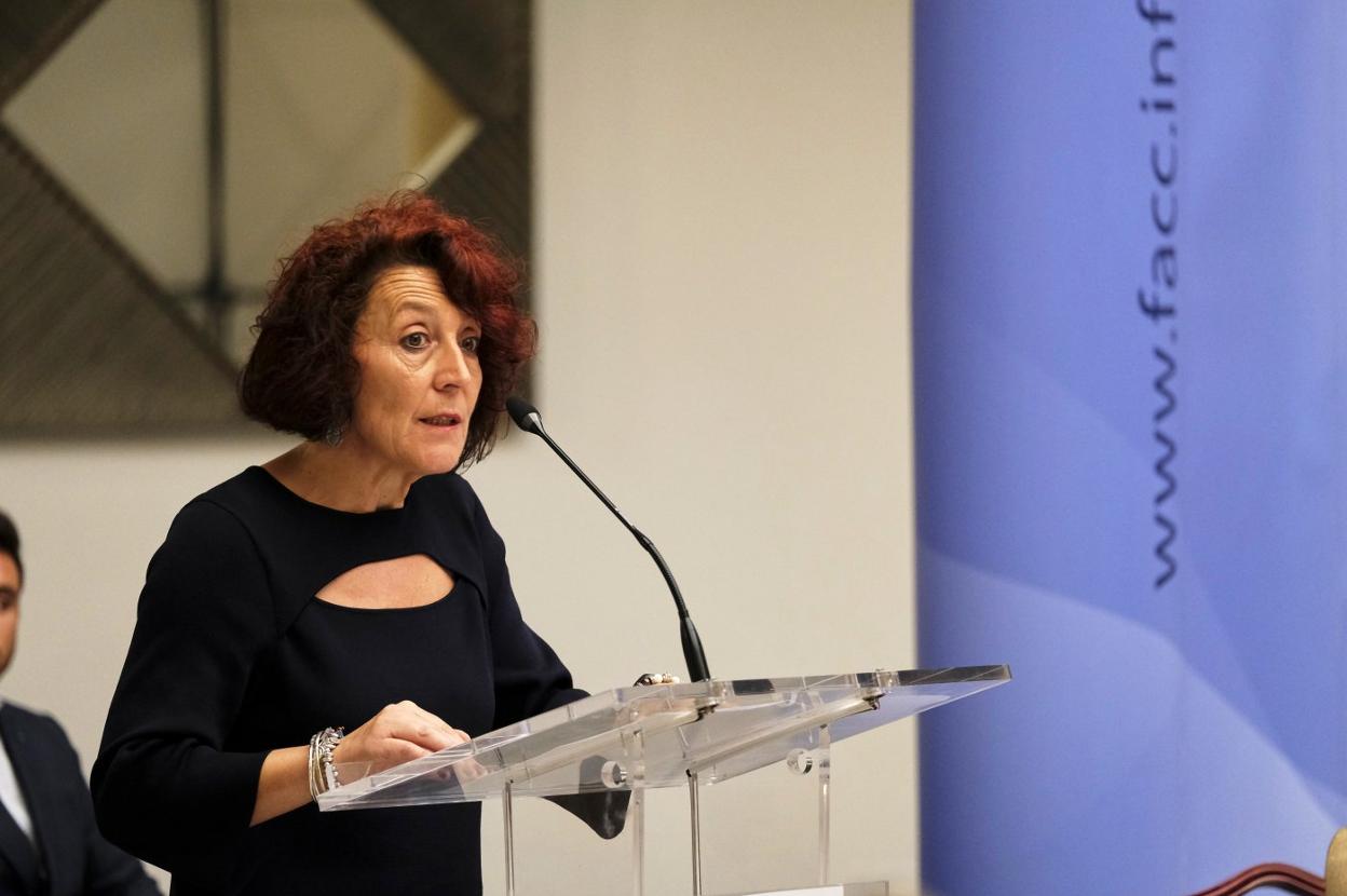 La presidenta de la Federación Asturiana de Concejos (Facc) y alcaldesa de El Franco, Cecilia Pérez. 