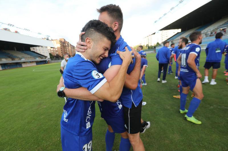 El conjunto ovetense se impuso este sábado en el Suárez Puerta al Caudal por 2-0, por lo que jugará la próxima campaña en la tercera categoría del fútbol español.