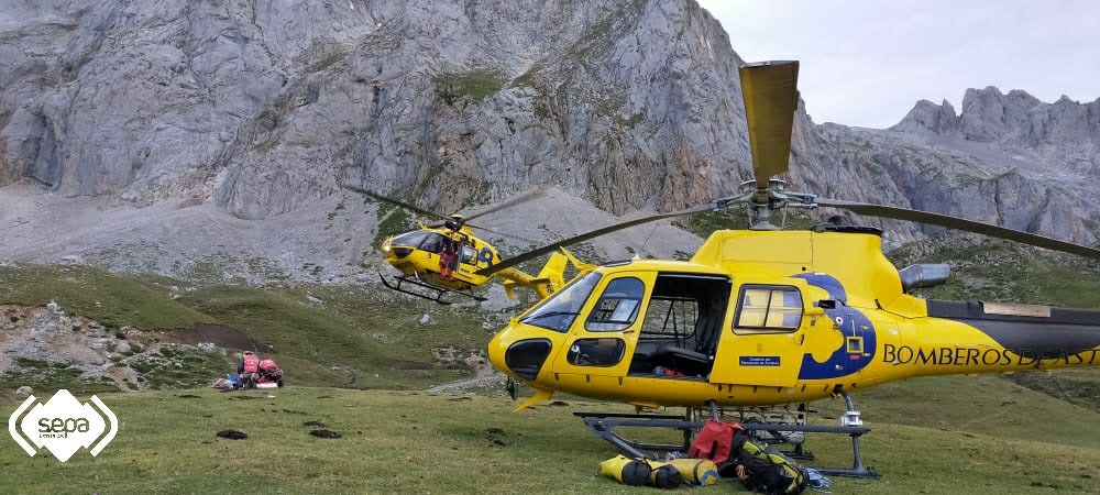 Un fallecido y dos montañeros rescatados por los bomberos de Asturias en Cantabria