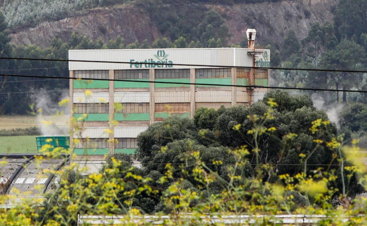La factoría de Fertiberia de Trasona. 