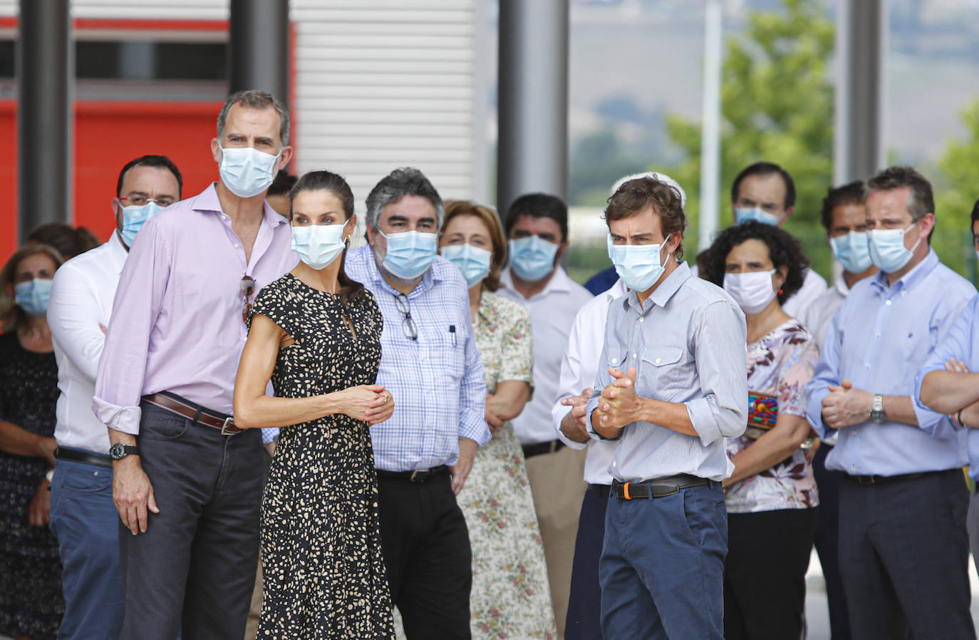 Don Felipe y doña Letizia iniciaron en Canarias su gira por todo el país tras el confinamiento. Los Reyes han visitado todas las comunidades autónomas de España con el objetivo de apoyar al turismo después de la pandemia. El último viaje que realizaron Sus Majestades fue a Asturias, donde visitaron Gijón, las instalaciones de Cogersa y el Museo y Circuito de Fernando Alonso. 