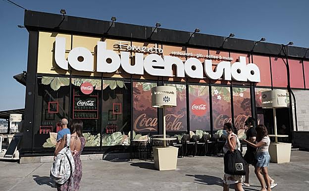 Cuatro positivos en La Buena Vida de Gijón obligan a hacer un rastreo masivo