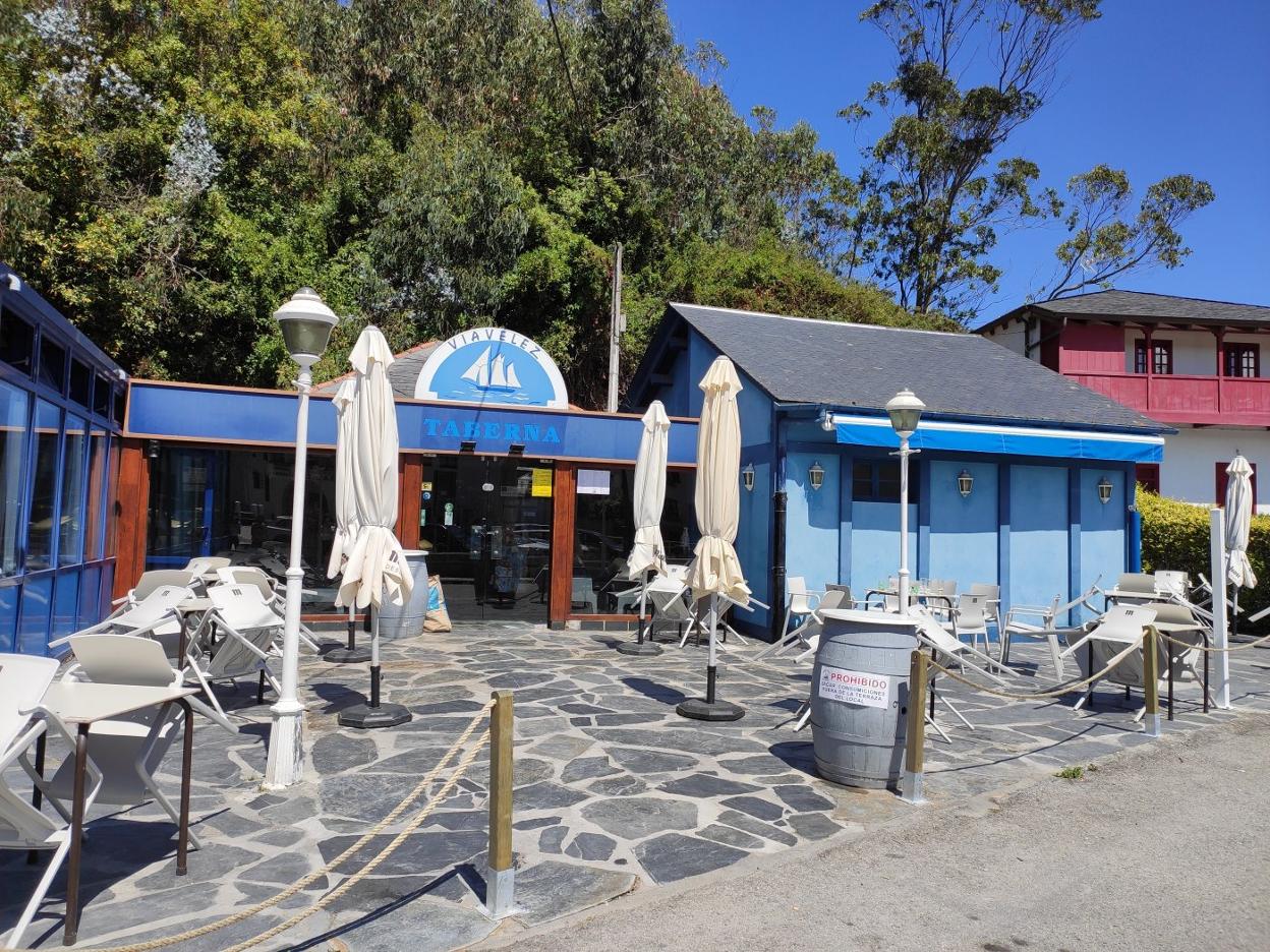 El restaurante se encuentra en el puerto de Viavélez. 