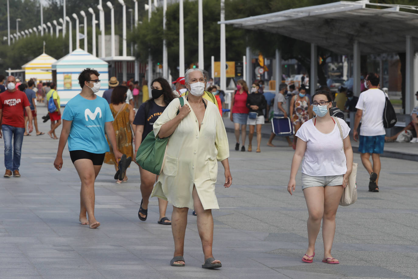 Las playas se convierten en el destino perfecto para atajar el calor