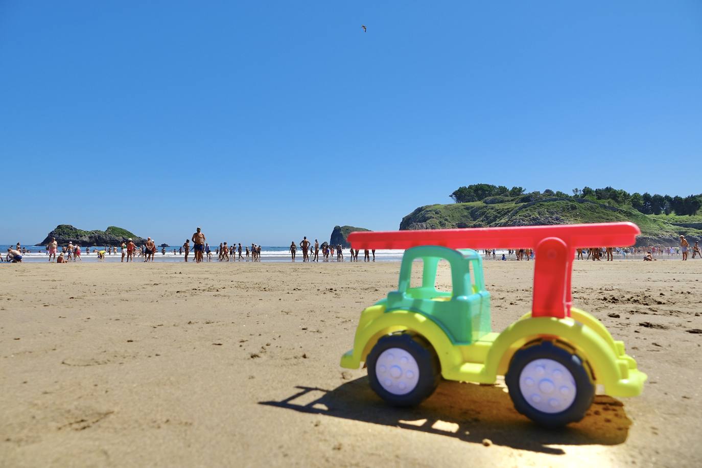 Las playas se convierten en el destino perfecto para atajar el calor