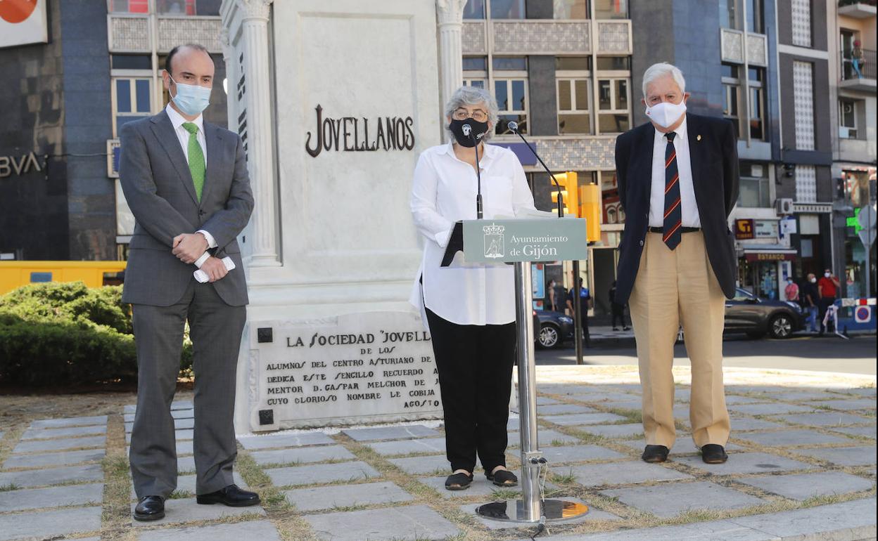 La alcaldesa de Gijón recomienda seguir el ejemplo de coraje de Jovellanos para superar la COVID