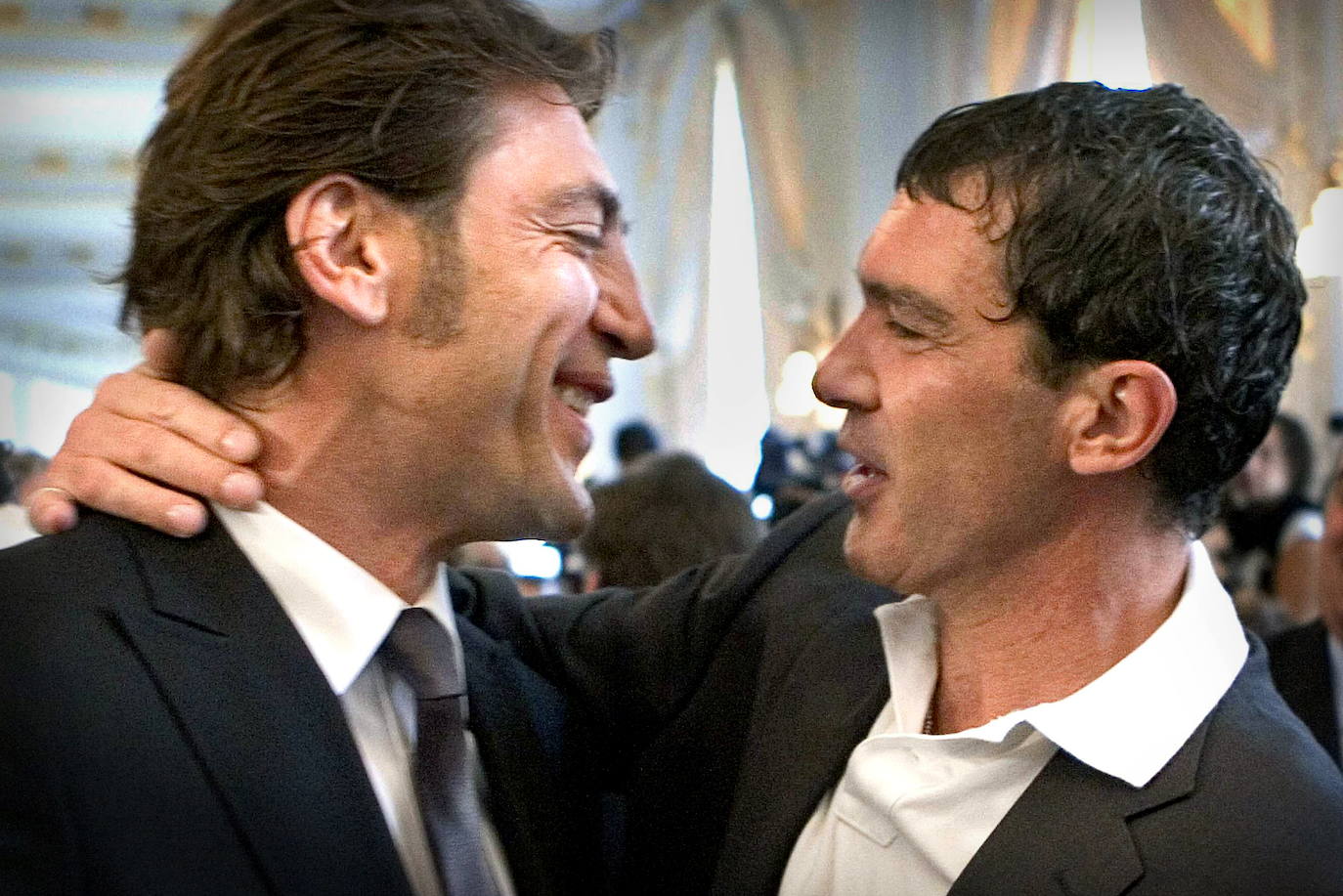 Actor, director, productor y empresario, Antonio Banderas cumple 60 años rodeado de sus seres queridos y con celebración en su Málaga natal, inmerso, como siempre, en mil proyectos laborales que son su seña de identidad