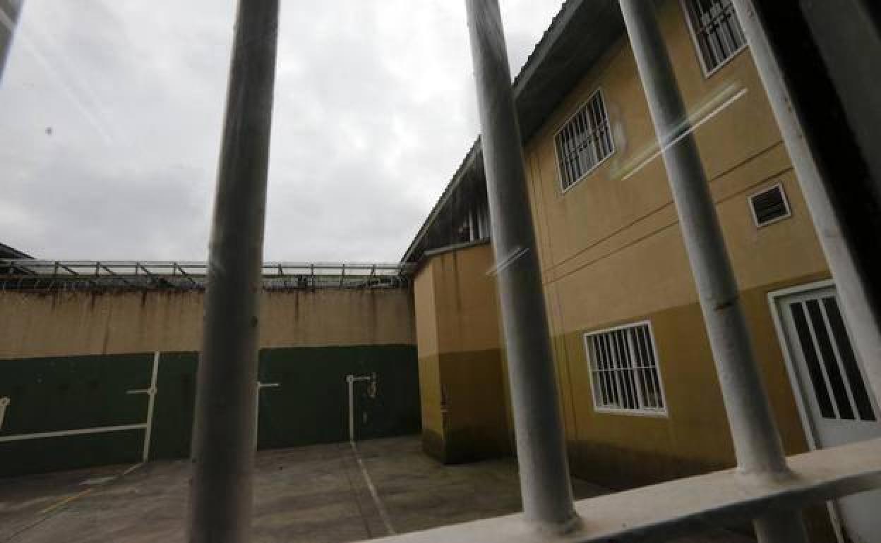 Instalaciones de la prisión de Asturias.