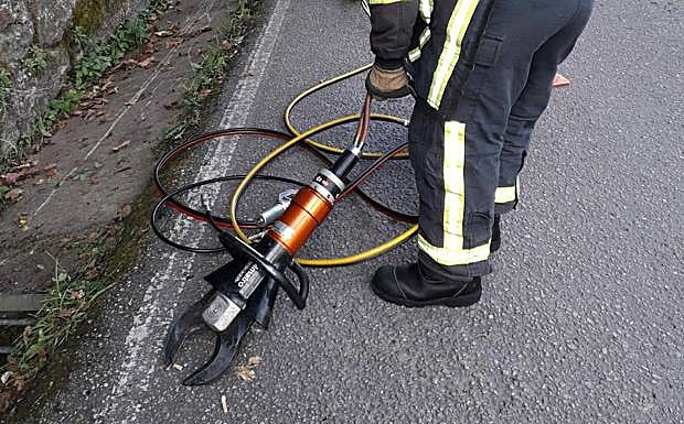 Imagen principal - Herido un niño al quedar atrapada su pierna en una alcantarilla en Covadonga