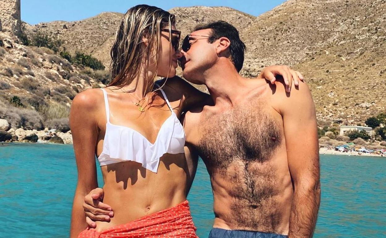 Enrique Ponce y Ana Soria, juntos. 