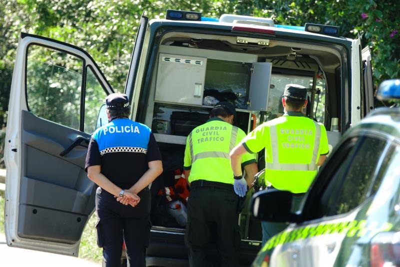 Una persona ha fallecido y cuatro han resultado heridas, dos de ellas de carácter grave, en un choque frontal entre Posada y Balmori, en Llanes. 