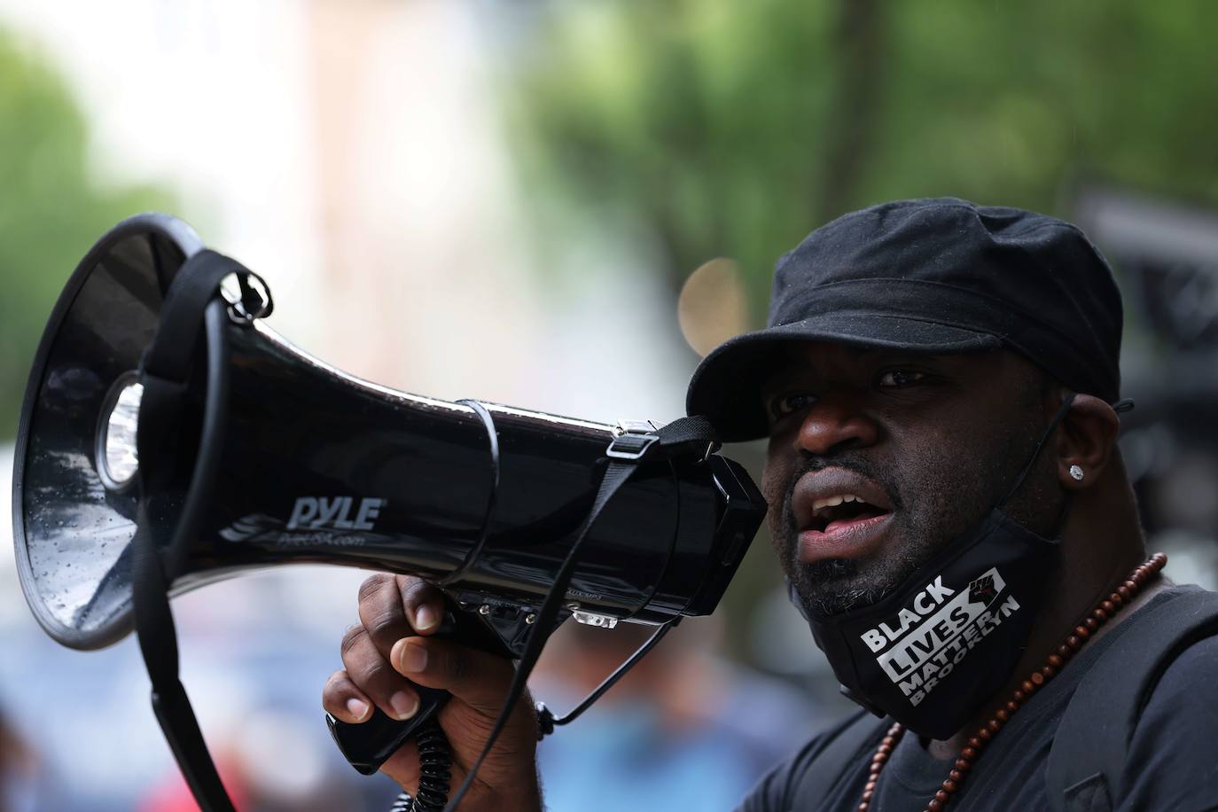 Las imágenes de las manifestaciones, con carteles en los que se lee 'Black Lives Matter' y jóvenes enfrentándose a los agentes forman parte de la cotidianidad de Estados Unidos