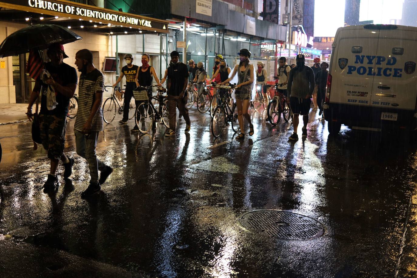 Las imágenes de las manifestaciones, con carteles en los que se lee 'Black Lives Matter' y jóvenes enfrentándose a los agentes forman parte de la cotidianidad de Estados Unidos