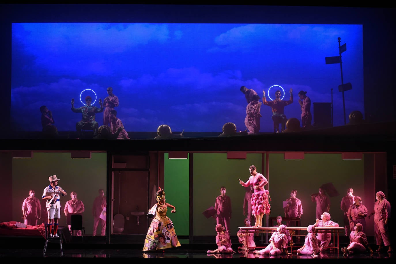 'L'heure espagnole', de Maurice Ravel, y 'Les mamelles de Tirésias', de Francisc Poulenc, abren la 73ª edición de la temporada de ópera de Oviedo en el Teatro Campoamor.